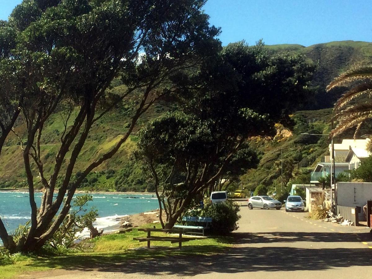 Peaceful Pukerua Bay Apartment Bagian luar foto